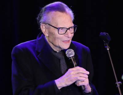 Larry King Reportedly Receiving Treatment For COVID-19 In Los Angeles Hospital - perezhilton.com - Los Angeles