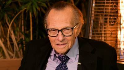 Larry King Hospitalized With COVID-19: Report - www.etonline.com - Los Angeles