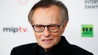 Report: Talk show host Larry King in hospital with COVID-19 - abcnews.go.com - Los Angeles - Los Angeles