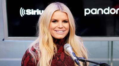 Jessica Simpson Hilariously Reacts to Claims that Subway's Tuna Sandwiches Don't Contain Tuna - www.justjared.com - city Sandwich