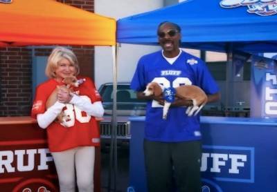 Martha Stewart & Snoop Dogg To Host 2021 Puppy Bowl - etcanada.com