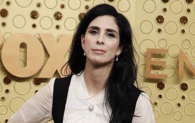 Sarah Silverman Recalls Standing Up To Michael Richards After ‘S**tty’ On-Set Outburst While Filming ‘Seinfeld’ Episode - etcanada.com