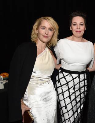 Gillian Anderson Shares ‘The Crown’ Behind-The-Scenes Pics To Celebrate Olivia Colman’s Birthday - etcanada.com