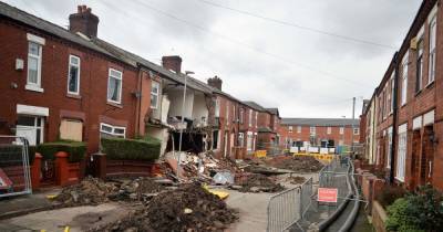Demolition looms for homes hit by sinkhole as investigation into cause expected to take 'some weeks' - www.manchestereveningnews.co.uk - Manchester