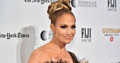 Jennifer Lopez shows off thigh-length hair extensions in amazing beauty transformation - www.ok.co.uk
