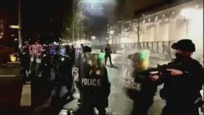 Portland's New Year's Eve riots cost city tens of thousands dollars in damage, mayor says - www.foxnews.com - state Oregon - city Portland