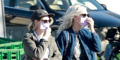 Kristen Stewart & Dylan Meyer Wear Matching Pink Face Masks During Coffee Run - www.justjared.com - Los Angeles