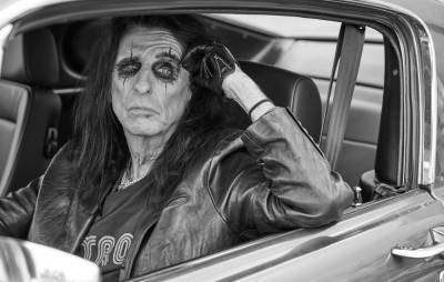 Watch Alice Cooper cheer up Harry Nilsson’s son, Zak, with a new song - www.nme.com