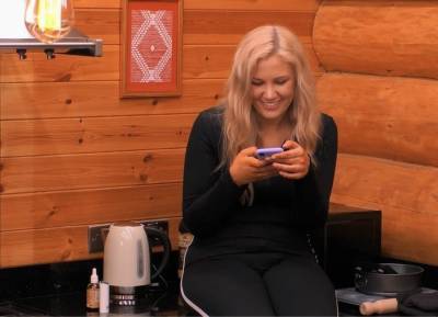 Viewers criticise new dating show The Cabins as they pine for Love Island - evoke.ie