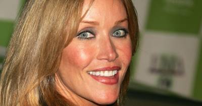 Bond Girl Tanya Roberts dies after premature announcement - www.dailyrecord.co.uk