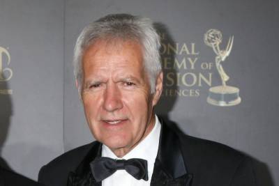 Alex Trebek’s poignant message to viewers airs during unseen Jeopardy! episode - www.hollywood.com