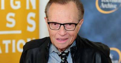 Larry King now breathing on his own amid COVID-19 battle - www.msn.com - Los Angeles