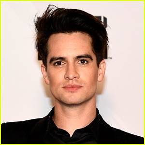 Brendon Urie Trends on Twitter as People Blame Him For Their Problems - www.justjared.com