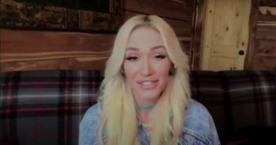 Gwen Stefani reveals ultra-romantic details of Blake Shelton proposal: 'Everyone was in shock' - www.msn.com