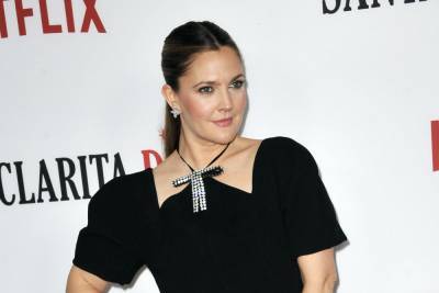 Drew Barrymore’s comedy writer date stood her up - www.hollywood.com