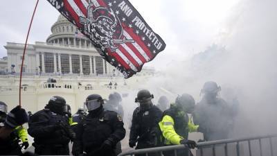 National Guard Called To U.S. Capitol As Police Clash With Donald Trump Supporters Who Stormed Building; One Reported Shot - deadline.com
