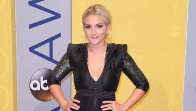 Jamie Lynn Spears Takes After Sister Britney Rocks Crop Top With A Beach Skirt — See Hot New Pic - hollywoodlife.com