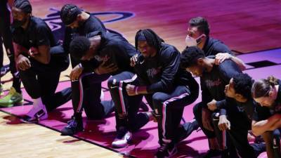 NBA Teams Take a Knee After Jacob Blake Police Decision and Capitol Riots - www.etonline.com - county Kenosha
