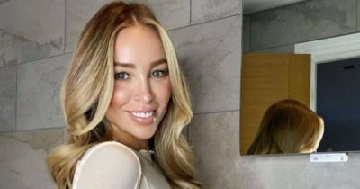 Lauren Pope shows off incredible results of home brow lamination treatment - www.ok.co.uk