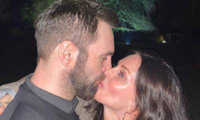 Courteney Cox and Johnny McDaid look so in love after 9 months apart - hellomagazine.com - USA - Ireland