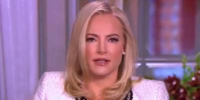 Meghan McCain Angrily Calls for the Removal of Donald Trump From Office on 'The View' - www.justjared.com