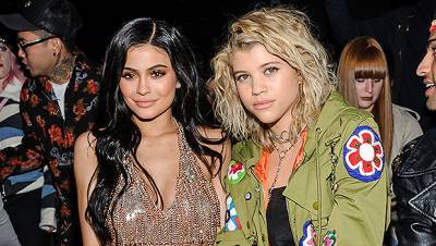 Kylie Jenner Appears To Unfollow Sofia Richie More Of Her Inner Circle BFFs Fans Freak - hollywoodlife.com