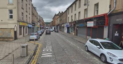 Man found dead in Greenock flat as cops launch probe into 'unexplained' death - www.dailyrecord.co.uk - Scotland