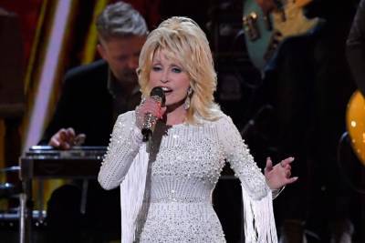 Dolly Parton Put An Original Song Into A Time Capsule To Be Opened In 2045 - etcanada.com