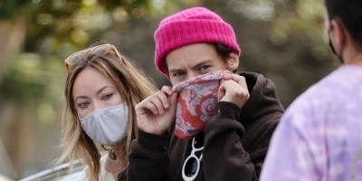 Harry Styles Doesn’t Mask Up Properly, Disappoints Humanity - www.wmagazine.com - Santa Barbara