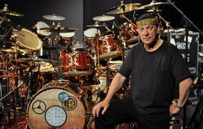 Neil Peart’s family and bandmates on keeping his illness private: “He wanted to be in control” - www.nme.com