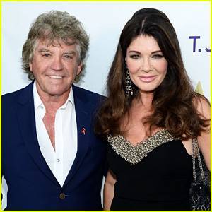 Here's How Lisa Vanderpump's Husband Ken Todd Got the COVID-19 Vaccine Without Being a Medical Worker - www.justjared.com