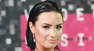 Demi Lovato Sings 2011 Hit 'Skyscraper' to Aliens on New Show 'Unidentified' - www.justjared.com