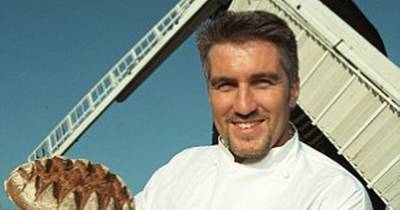 Paul Hollywood had long hair and studied sculpting before GBBO fame - www.ok.co.uk - Britain