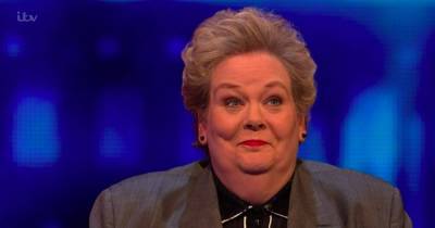 The Chase star Anne Hegerty sparks debate about driving in the middle lane of the motorway - www.manchestereveningnews.co.uk - Manchester
