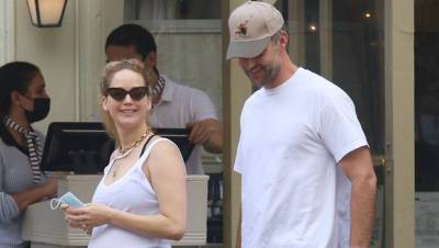 Pregnant Jennifer Lawrence Sweetly PDAs With Husband Cooke Maroney In A White Tank Top – Photos - hollywoodlife.com - New York