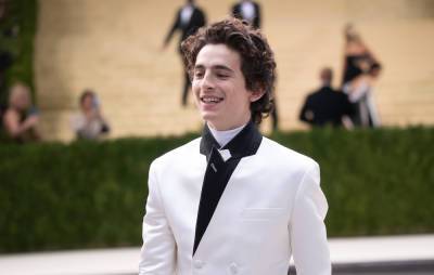 Timothée Chalamet shares first look at himself as Willy Wonka - www.nme.com
