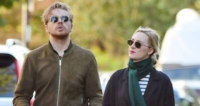 Saoirse Ronan & Boyfriend Jack Lowden Go for a Walk Around London - www.justjared.com - London
