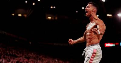 Manchester United's Cristiano Ronaldo 'can prove he's the GOAT over Lionel Messi this season' - www.manchestereveningnews.co.uk - Manchester - Portugal - Argentina