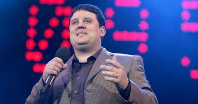 Peter Kay smiles in rare photo after four-year break from spotlight - www.ok.co.uk