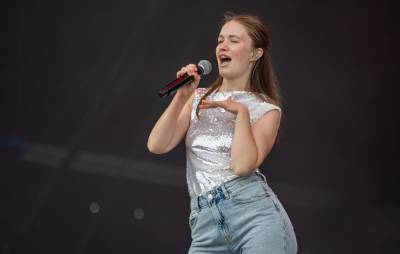 Watch Sigrid perform ‘Burning Bridges’ with big band backing from German group RTO Ehrenfeld - www.nme.com - Norway - Germany