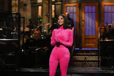 Kim Kardashian Leads A Corporate Branding Pop Group In Hilarious Unaired ‘SNL’ Sketch - etcanada.com - county Davidson