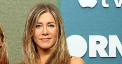 This Scalp Scrub Is a Must in Jennifer Aniston’s Monthly Hair Treatments - www.usmagazine.com