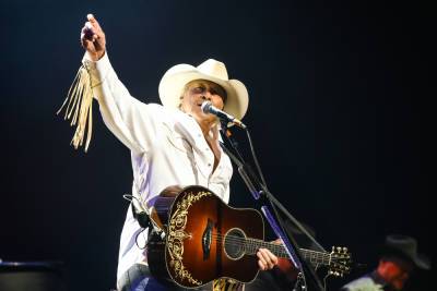 Alan Jackson Brings Daughter Ali On-Stage For Performance Of ‘You’ll Always Be My Baby’ - etcanada.com - Nashville