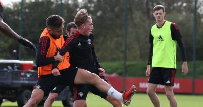 Eight Manchester United youngsters train with first-team ahead of Leicester fixture - www.manchestereveningnews.co.uk - Manchester