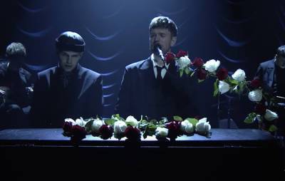 Watch James Blake and Slowthai’s sombre performance of ‘Funeral’ on ‘Fallon’ - www.nme.com