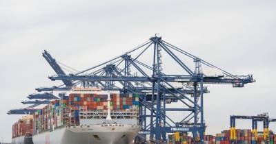 Cargo ships forced to divert from UK ports amid containers backlog - www.manchestereveningnews.co.uk - Britain