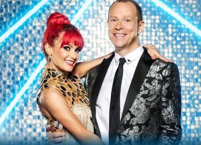 ‘I’m sorry’ Strictly’s Robert Webb leaves the show because of ‘ill health’ - evoke.ie