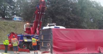 M56 likely to stay closed all night after lorry crash - www.manchestereveningnews.co.uk