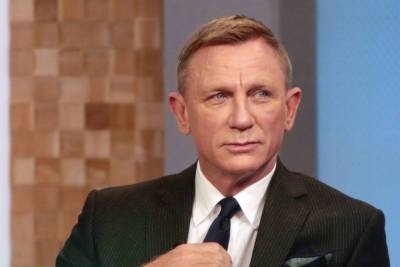 Daniel Craig Goes To Gay Bars To Avoid ‘Aggressive’ Straight Men: ‘I Don’t Get Into Fights In Gay Bars That Often’ - etcanada.com