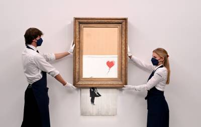 Shredded Banksy Artwork Sells For $25.4 Million At Auction - etcanada.com - Britain - London